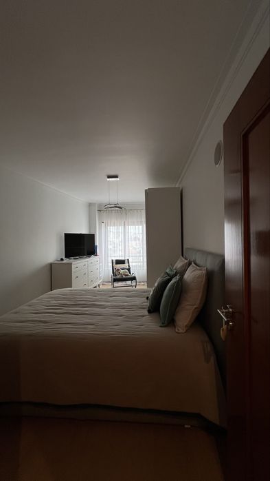 T1 Algueirão-Mem Martins (3min a pé do comboio/prédio novo)