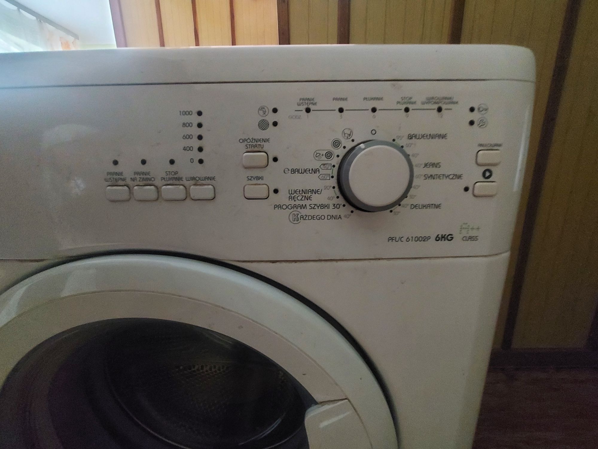 Pralka Polar PFL/C 61002P 6kg