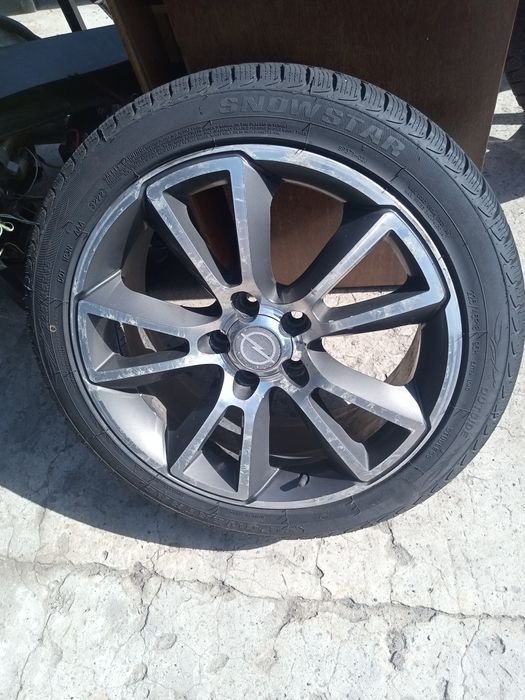 225/45R18 Powertrac snowstar 32 неділя 22 рік