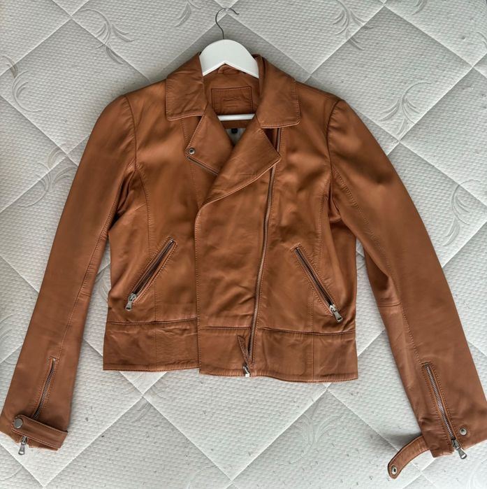 Шкіряна куртка Massimo Dutti