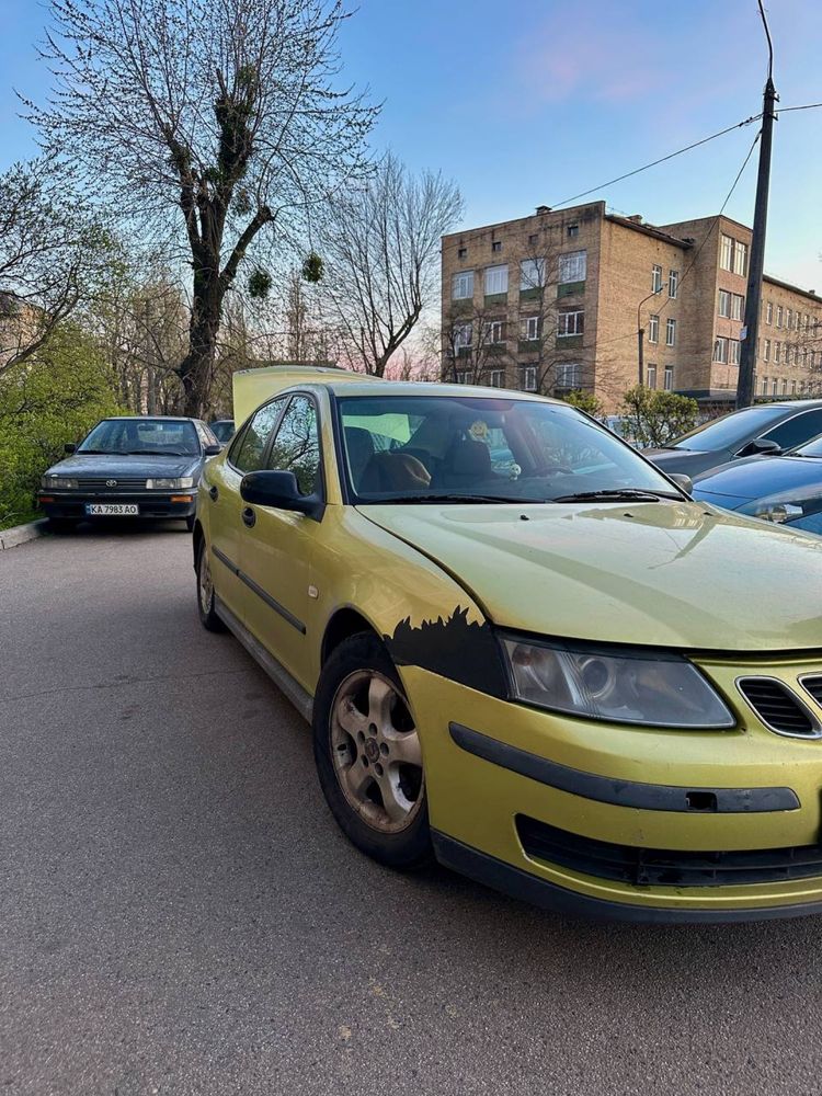 Срочно! Продам автомобиль SAAB 9-3 2003 год.