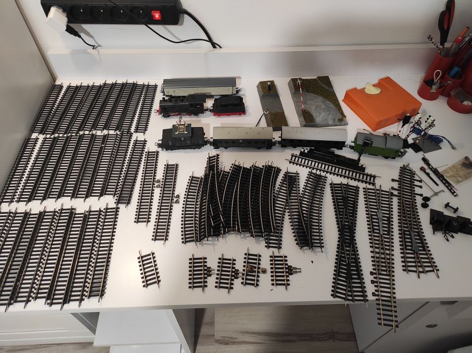 Kolejka Piko tory lokomotywa