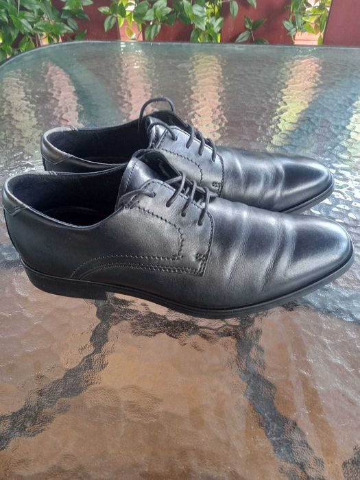 Buty firmy Ecco skóra rozmiar 44 półbuty