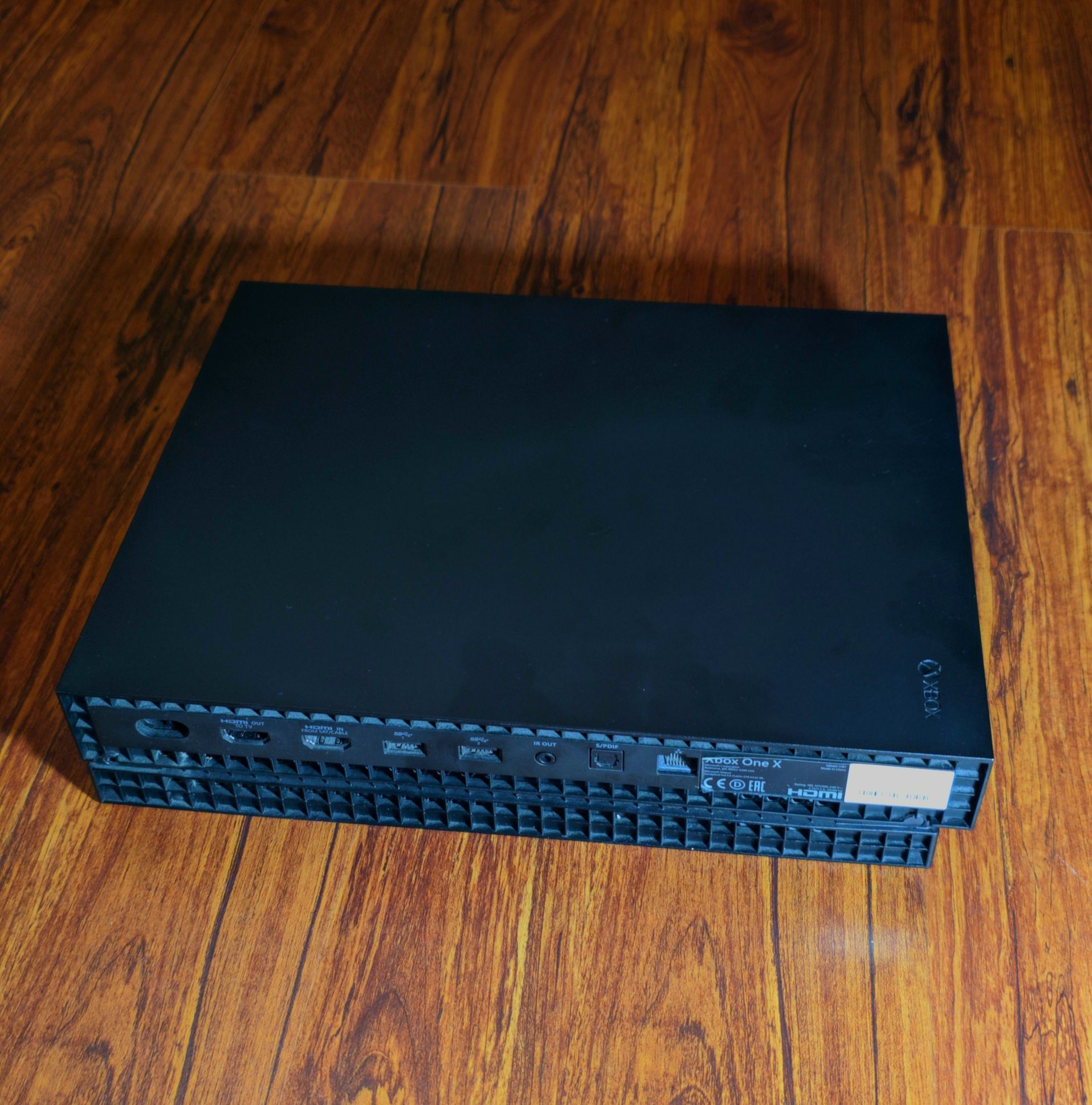 Xbox one x 1Tb в ідеальному стані