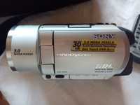 Цифровая японская компактная видеокамера Sony Handy Cam DCR-SR100E
