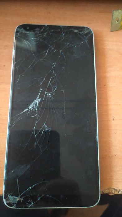 Смартфон Samsung Galaxy J8 J810F 2018 3/32GB Black