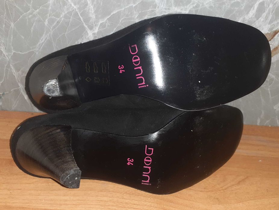 Sapatos de sra Donni.