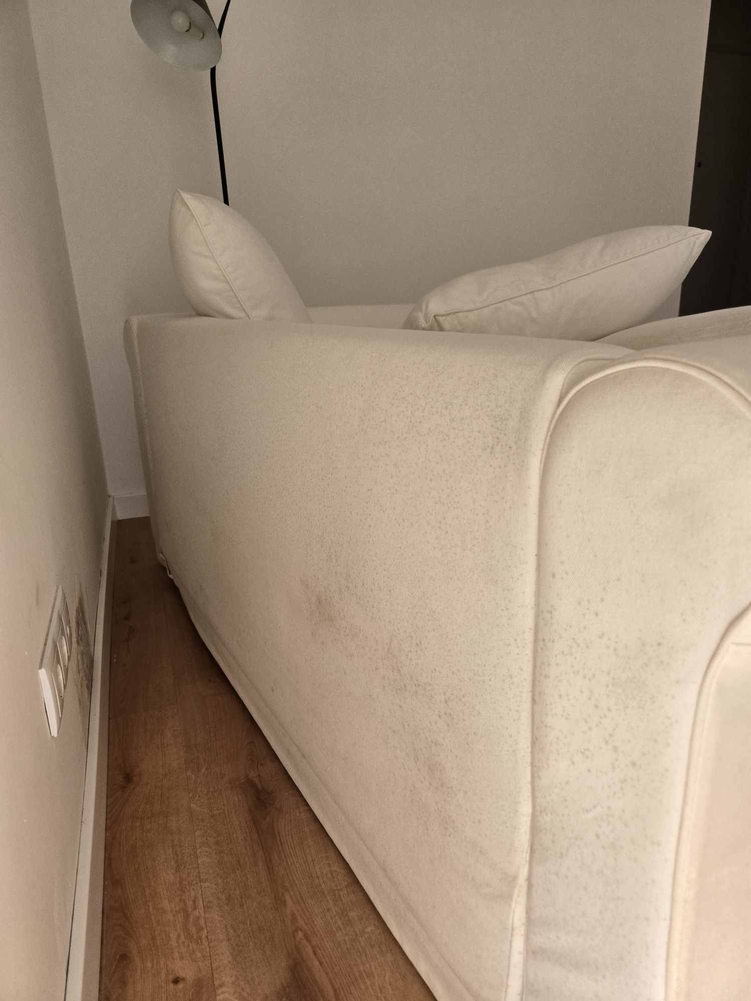 Sofá Modular IKEA com puff.
