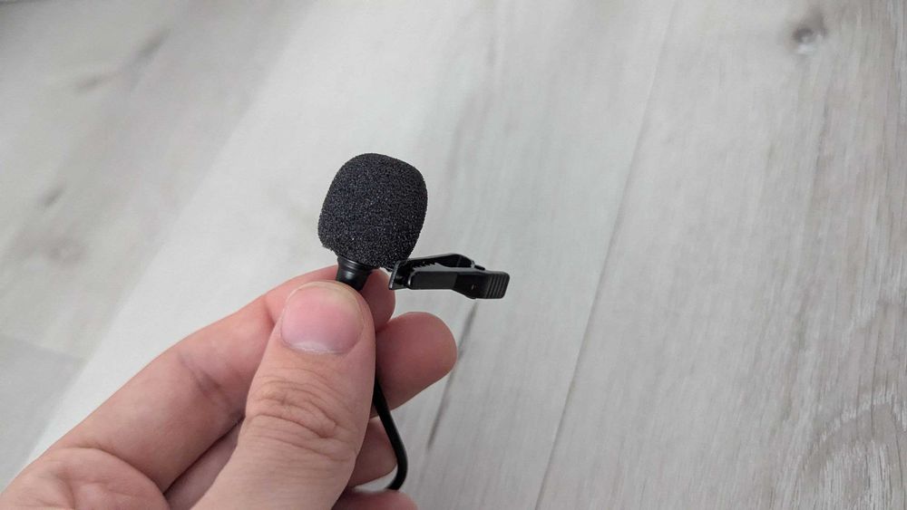 Професійний петличний мікрофон Comica CVM-V02O XLR 1.8м