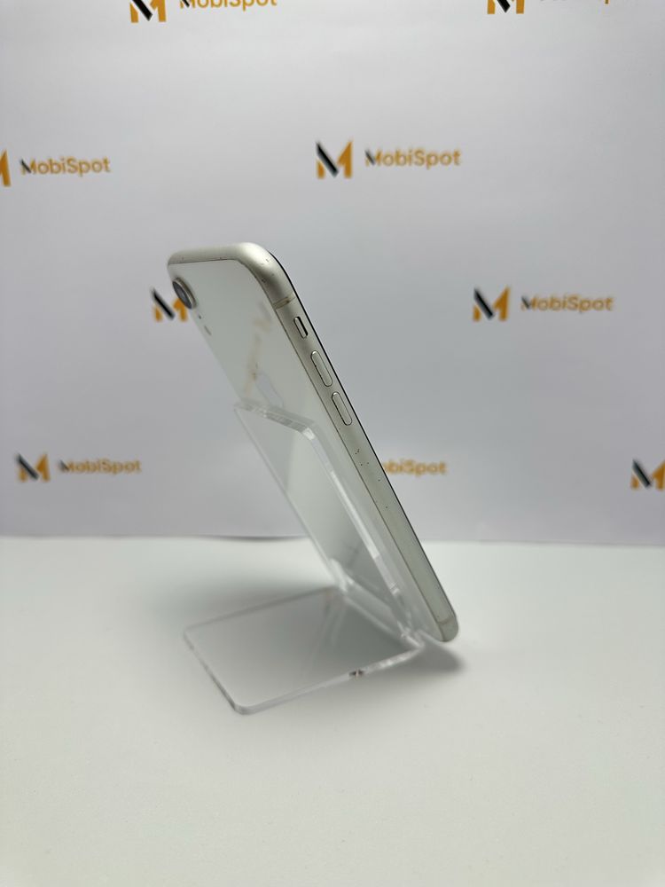 Apple iPhone Xr (White) 64GB Neverlock!