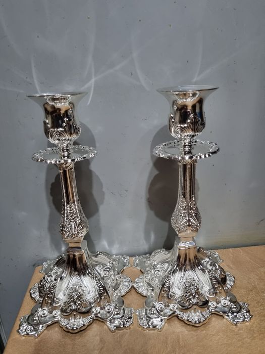 Підсвічники декоративні