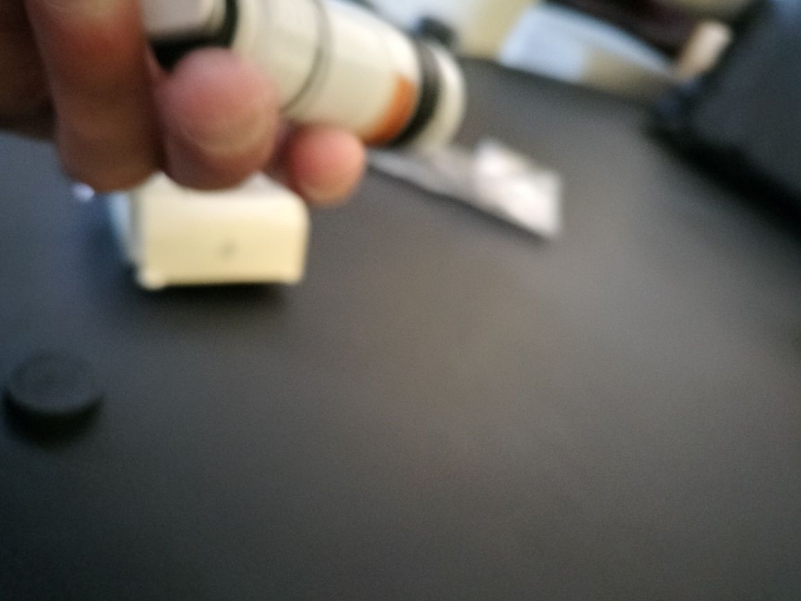 Telescópio para telemóvel