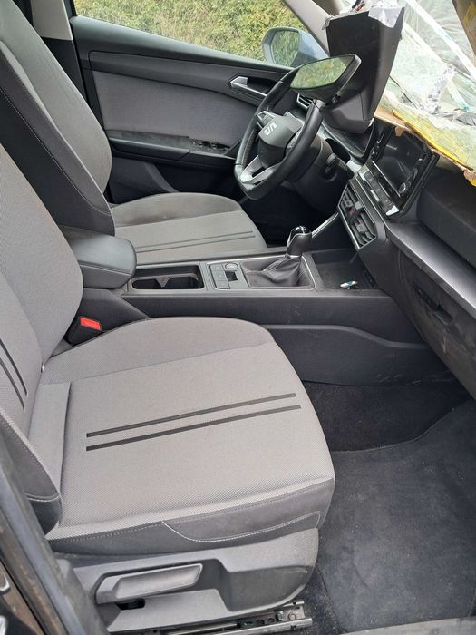 Seat leon 2.0 Tdi ST 2022 SINISTRADO a trabalhar bem