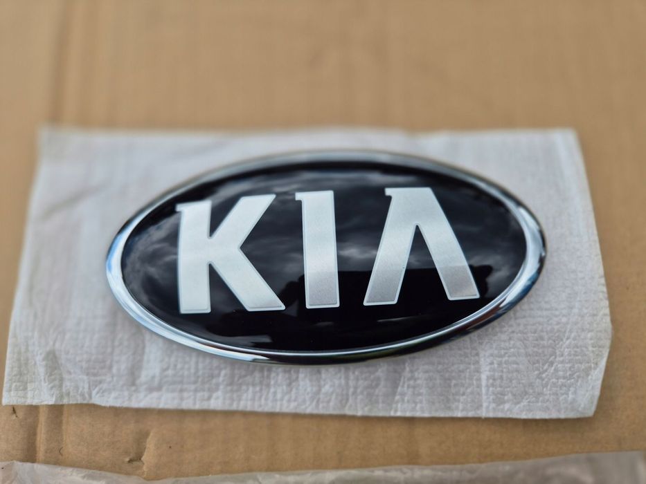 KIA Sorento znaczek przód.Emblemat.Nowy oryginał.