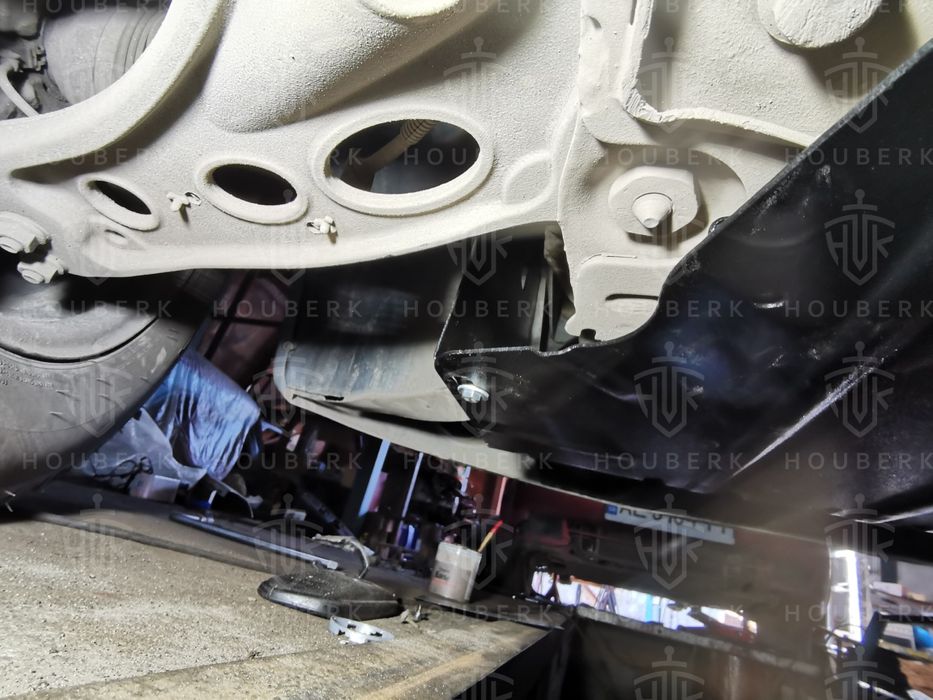 Захист двигуна защита Рено Трафік Opel Vivaro Traffic Опель Віваро кпп