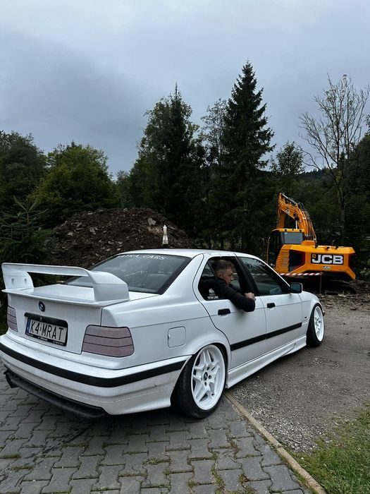 BMW e36 325i 192km R6 M54b25 daily/drift szpera hydro mpakiet barany f