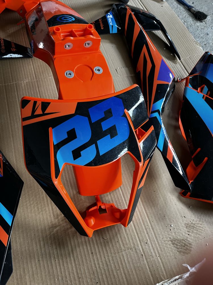 Kit plasticos ktm personalizados