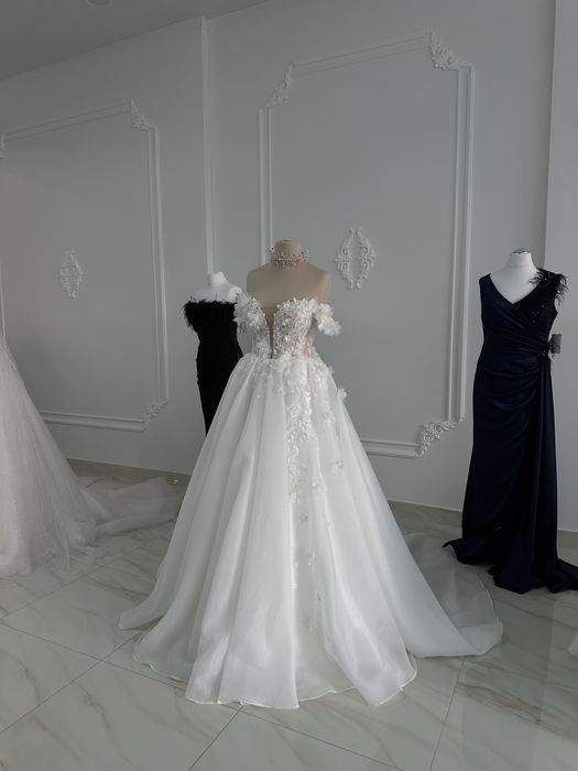 Весільна сукня в ідеальному стані, після професійної хім. чистки