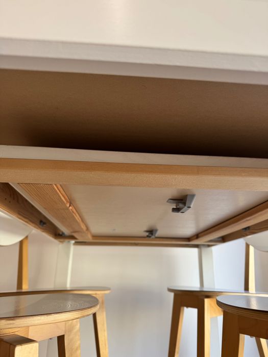 Mesa extensível IKEA + 4 cadeiras