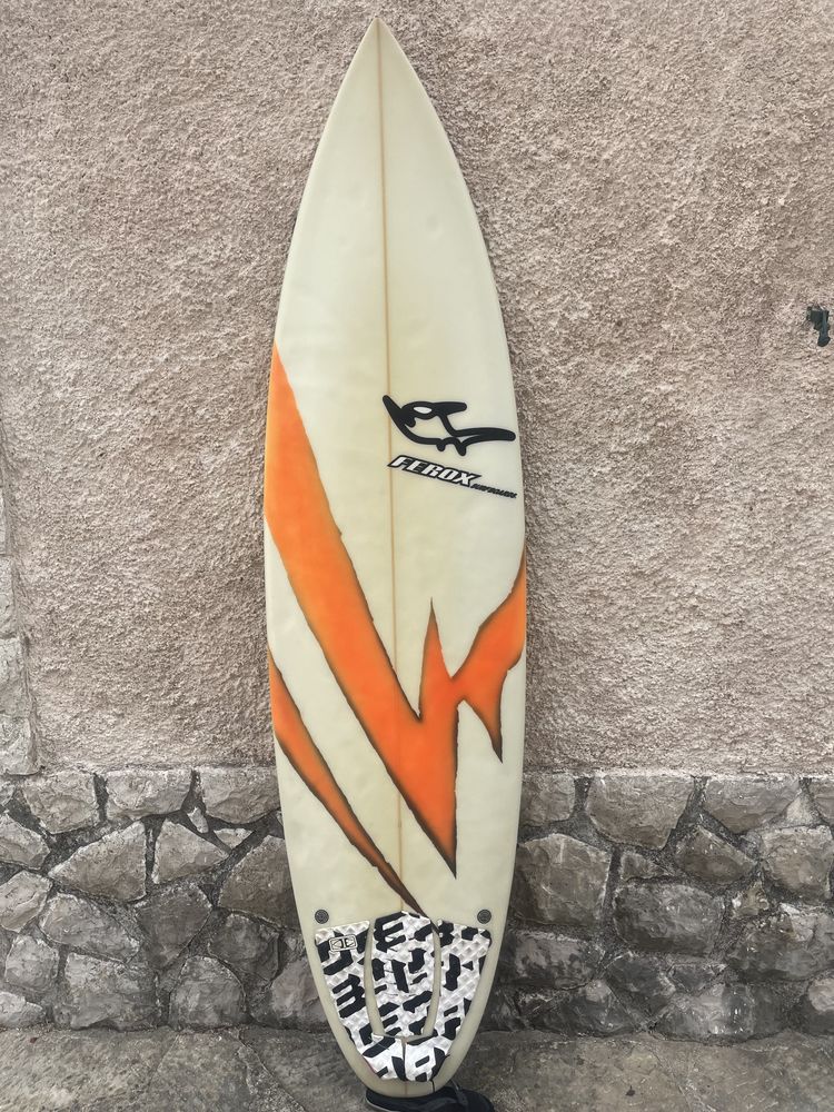 Prancha de surf Ferox 6’8
