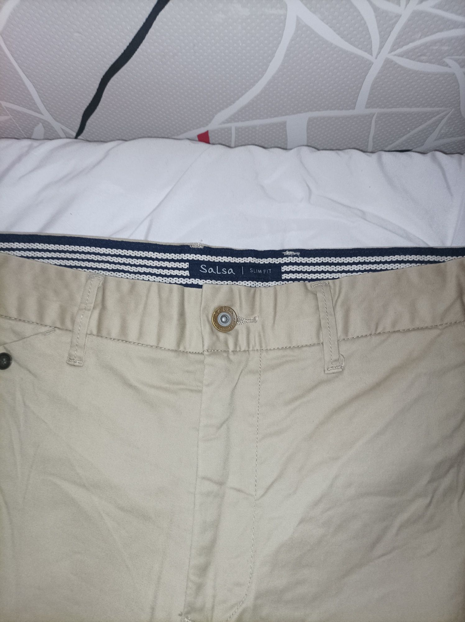 Calças jeans bege