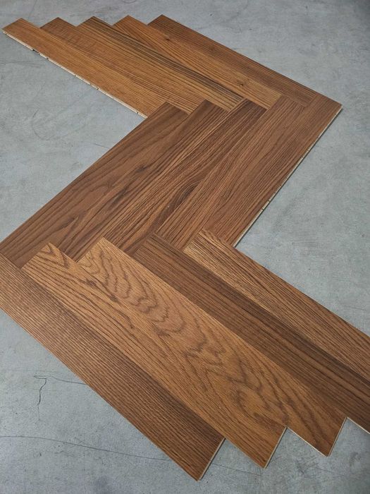Jodełka klasyczna dąb czerwony lakier 10x65x480 (59 m2)