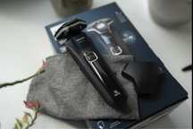 Електробритва Philips S5885