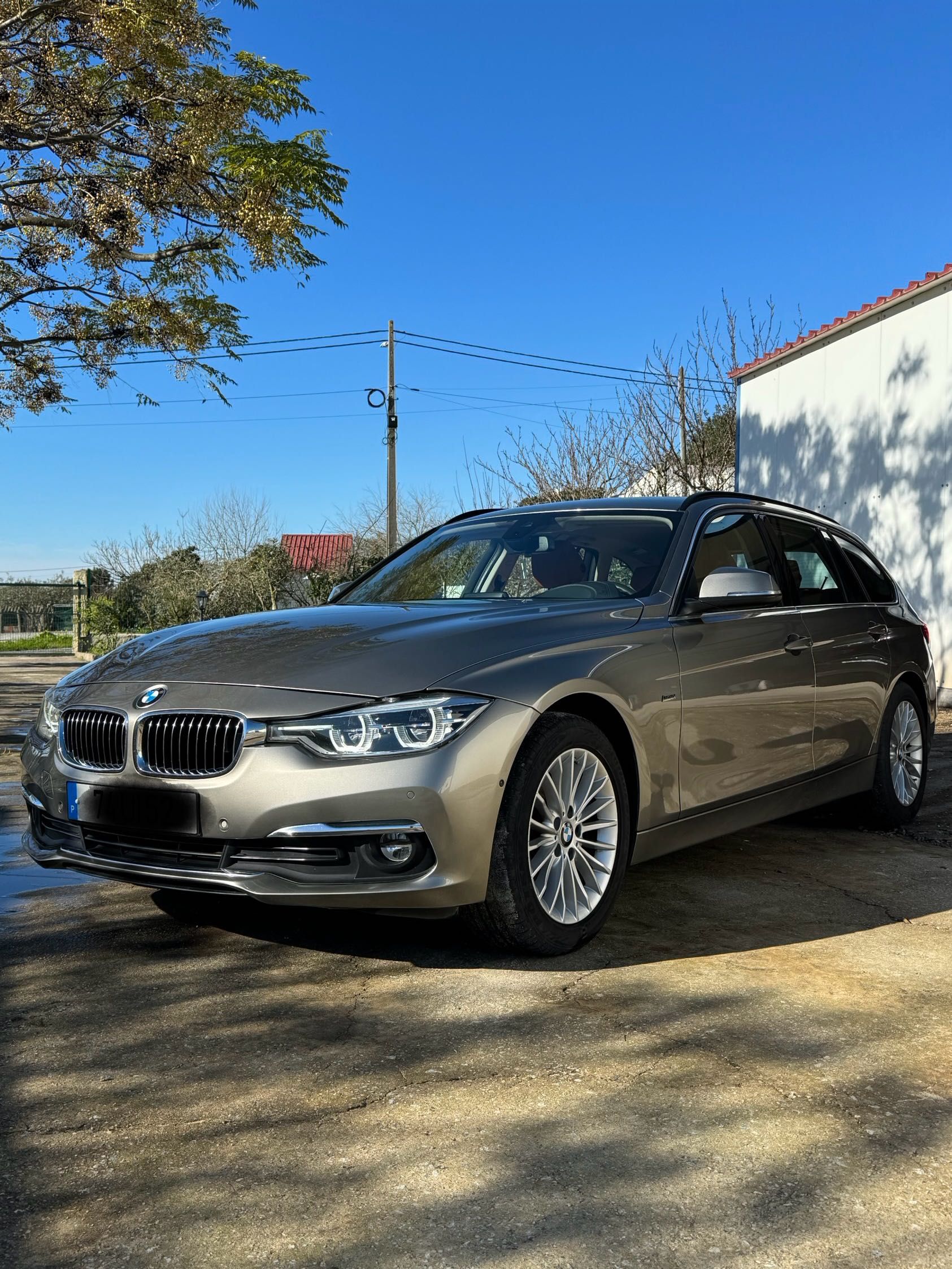 Bmw 318D touring line luxury