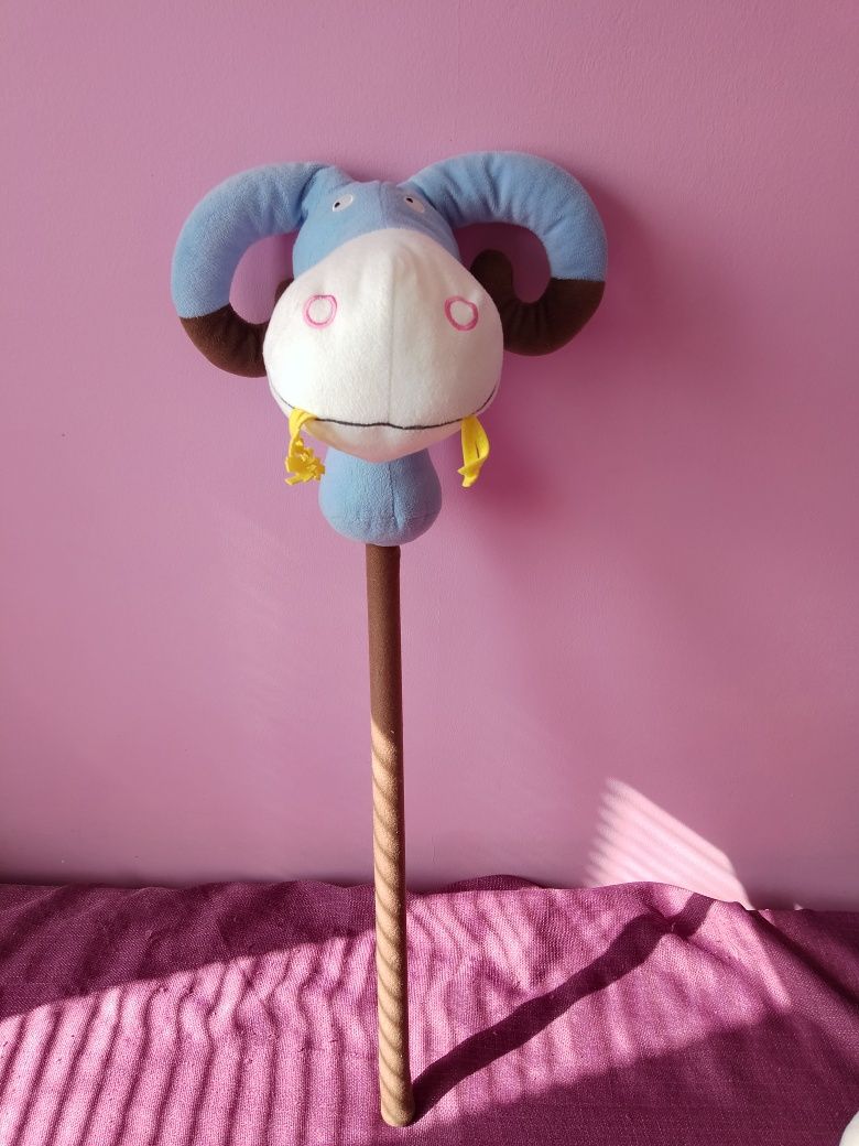 Hobby horse, tur na kiju, koziołek na patyku ikea