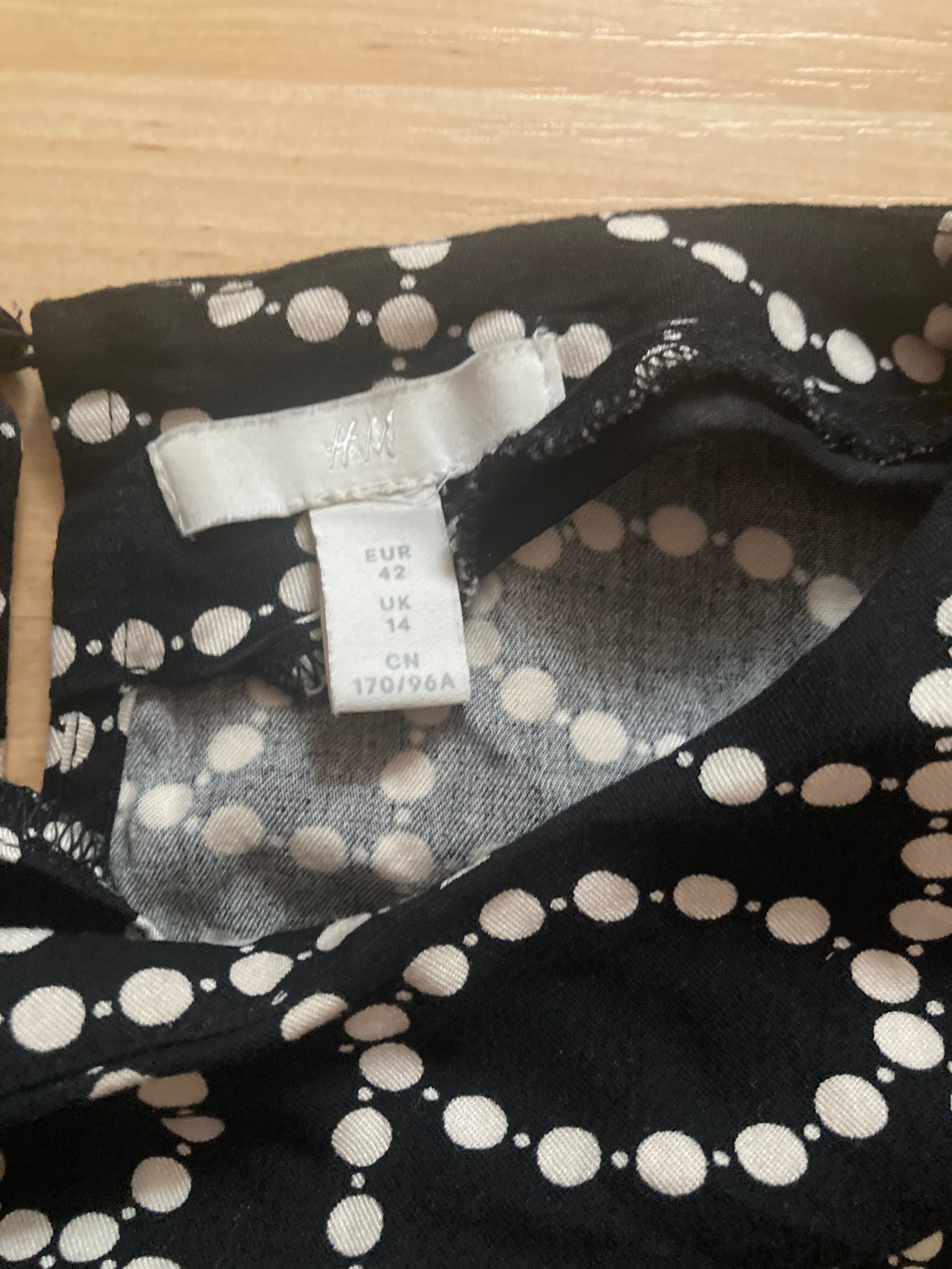 Sukienka mini z odkrytymi plecami i poduszkami H&M roz. M