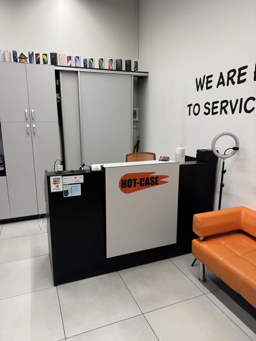 Бізнес під ключ (Ашан, Львів) — ремонт смартфонів та продаж аксесуарів