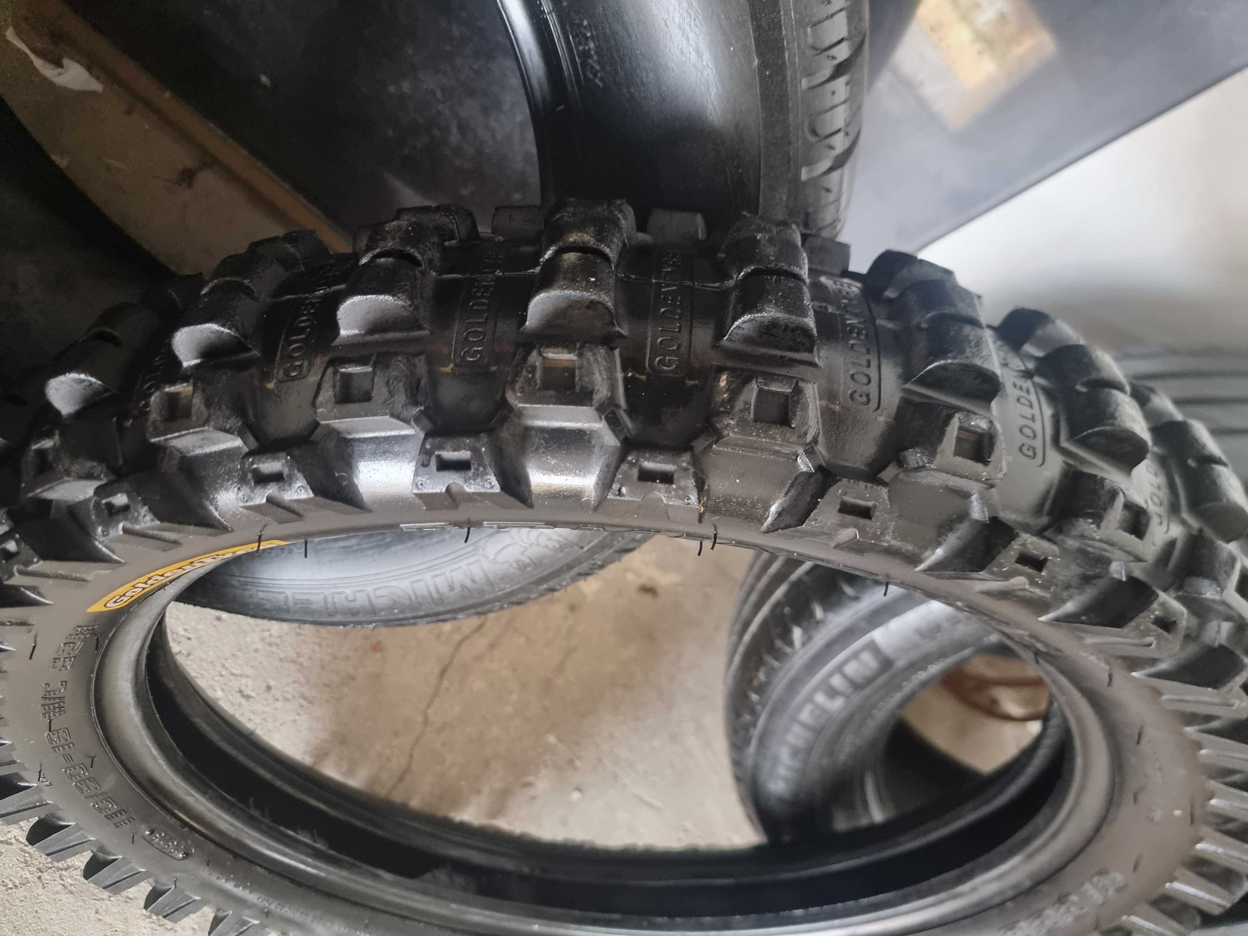 Pneus 120/70 17 como novos a ótimo preço
