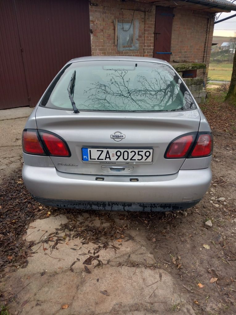 Nissan primera 2000