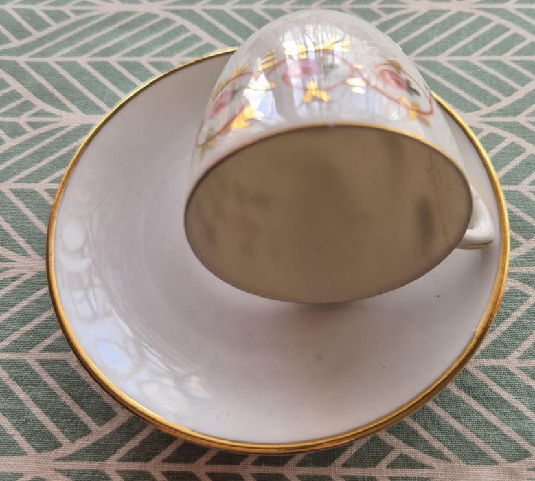 Vários peças em porcelana