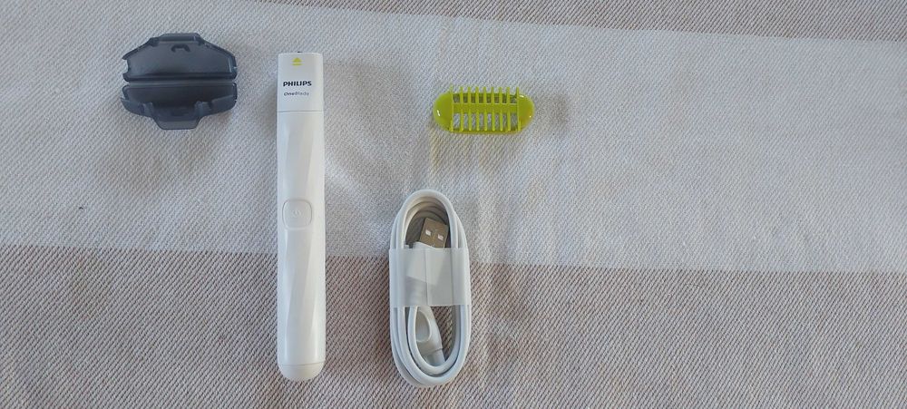 Golarka Philips OneBlade Intimate QP1924