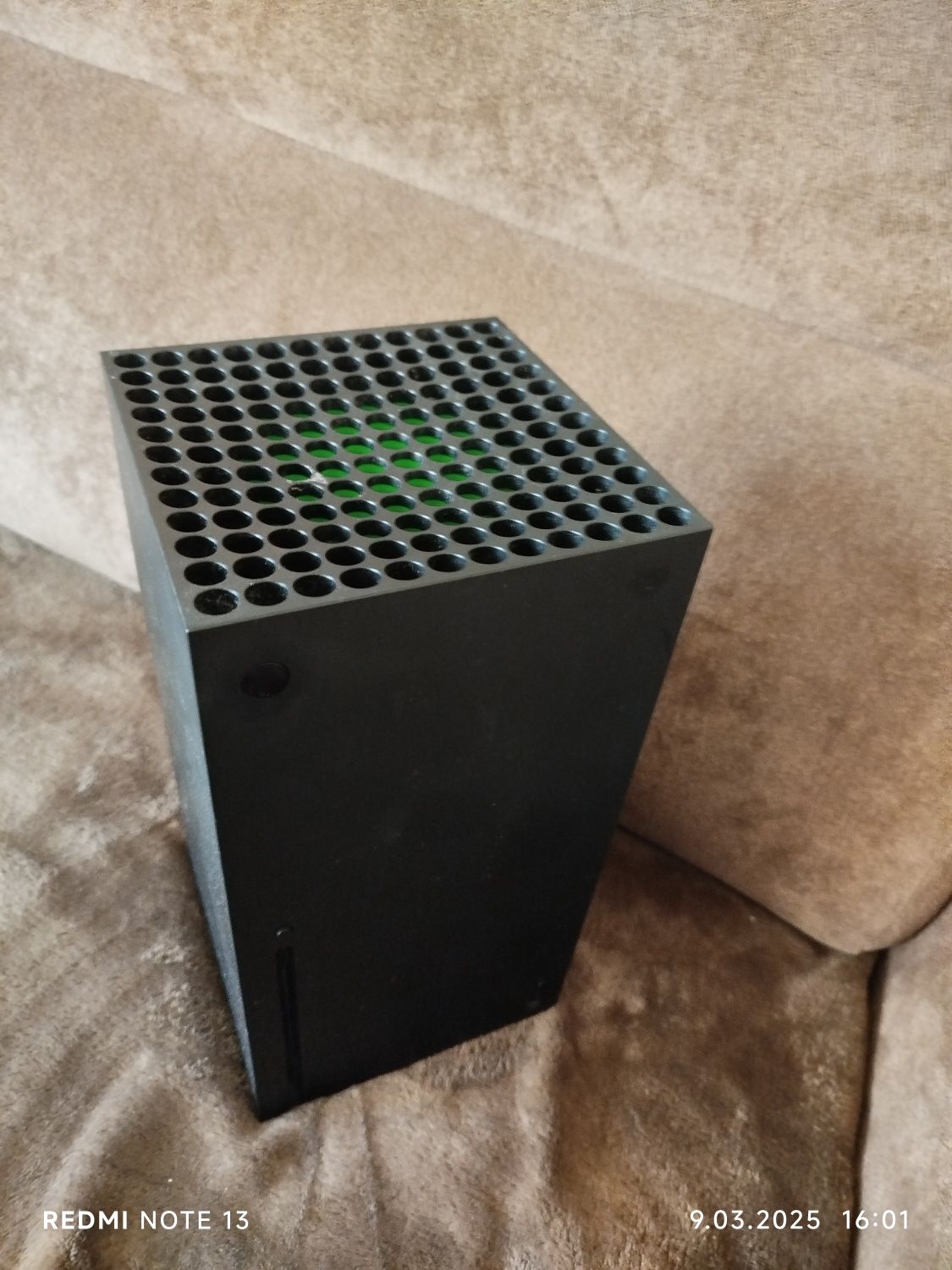Xbox series x + 1 pad i okablowanie i pudełko