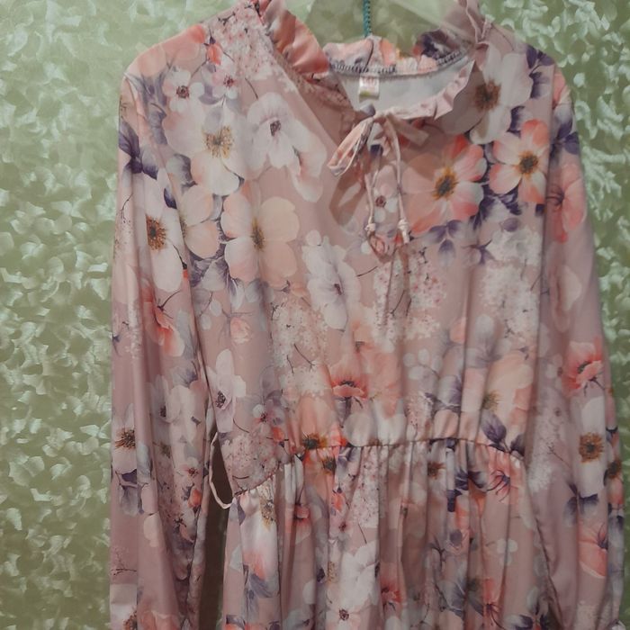 Платья для девочки 9-11лет б/у