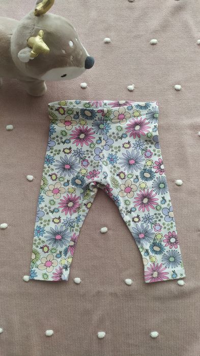 Leginsy w kwiatki r. 62 PRIMARK