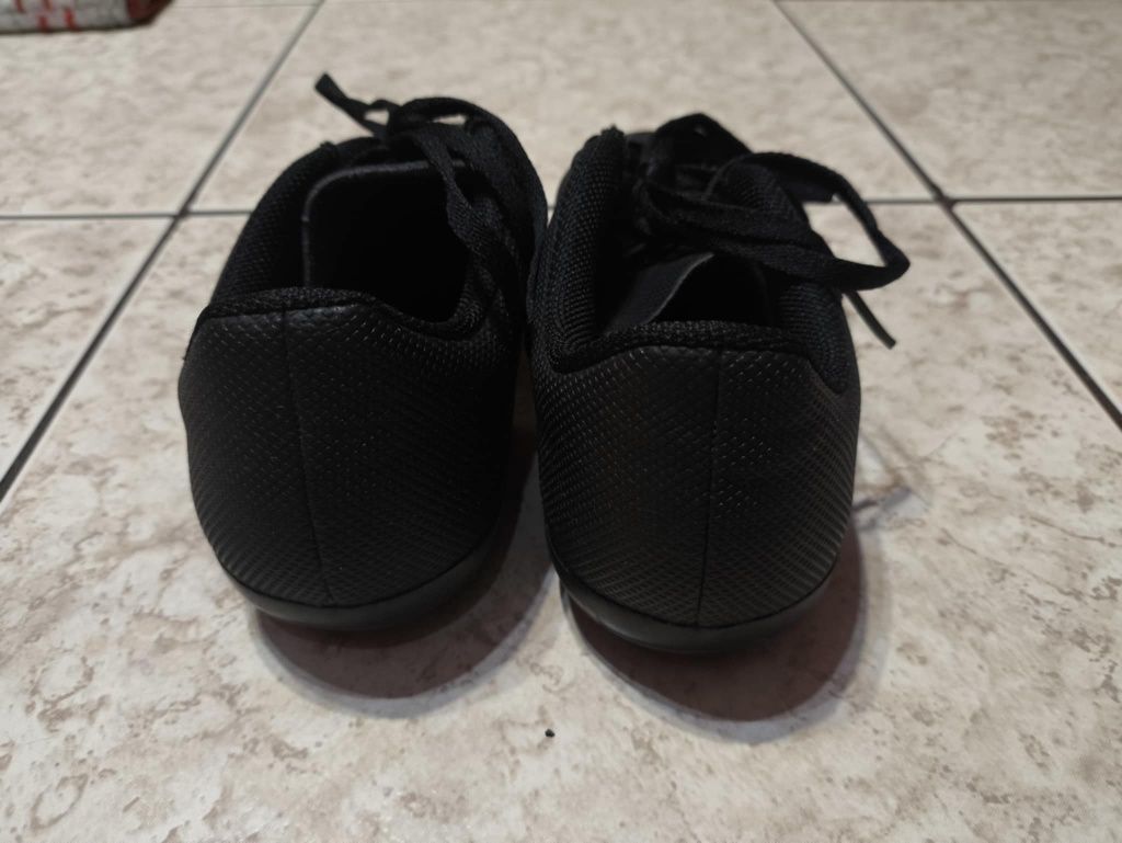 Adidas korki do piłki nożnej 38