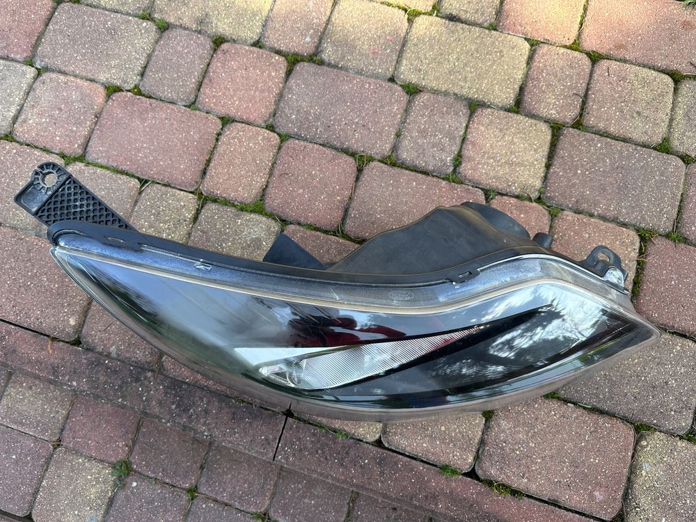 Reflektory lampy przednie Ford Focus MK3 czarne, oe