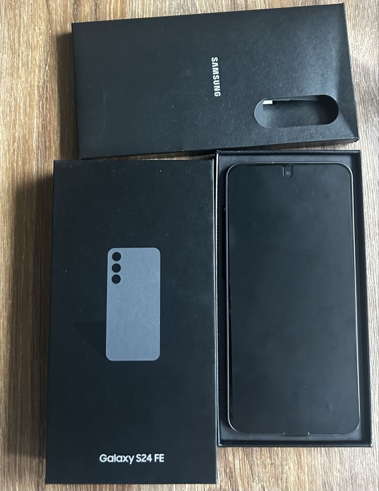 Nowy samaung galaxy s24 FE 8 128 grafit