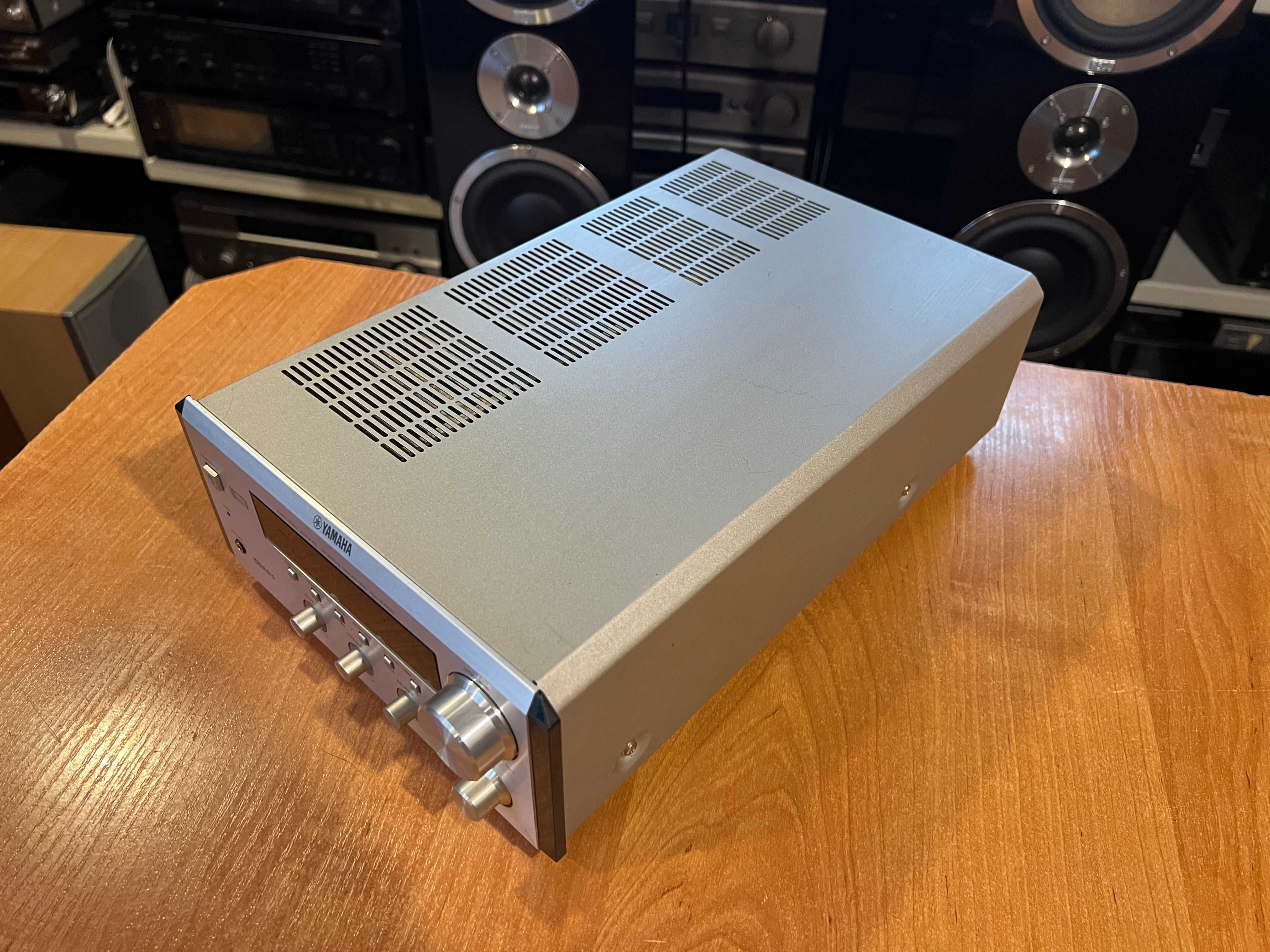 Wieża Yamaha RX-E400 PianoCraft Audio Room