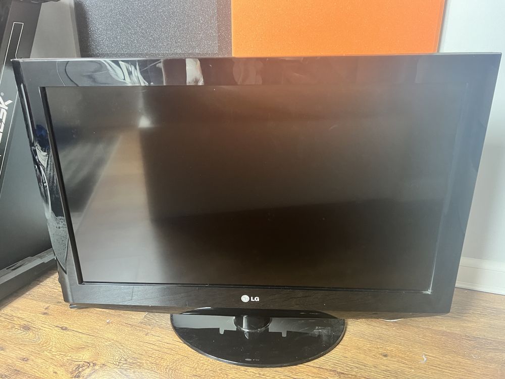 Telewizor LG 35” 32LH2000