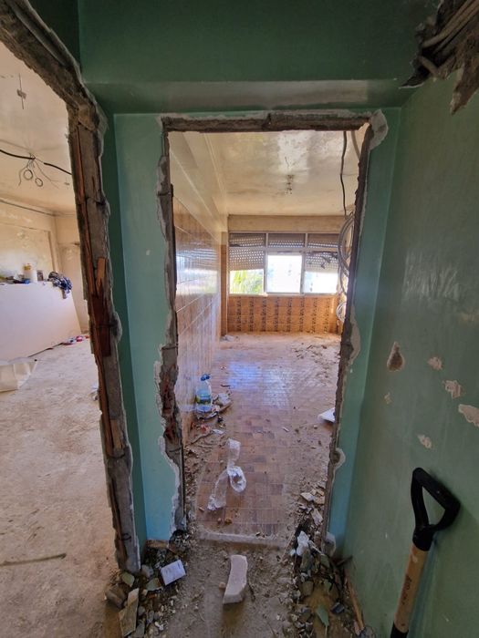 PEDREIRO PINTOR PLADUR E LADRILHO