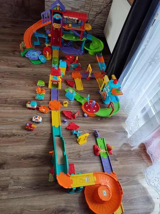 Sprzedam zabawki vitech: Police station, pet hotel i stacja i ulica