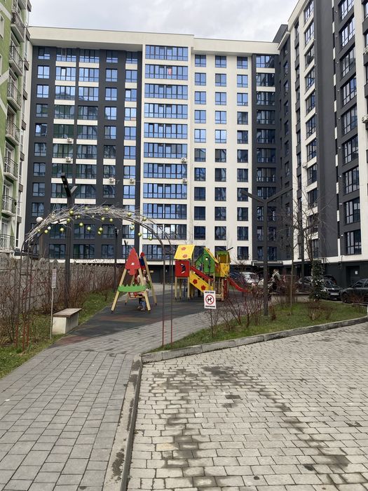 Світла 2 кімнатна квартира з ремонтом у ЖК Комфорт Парк