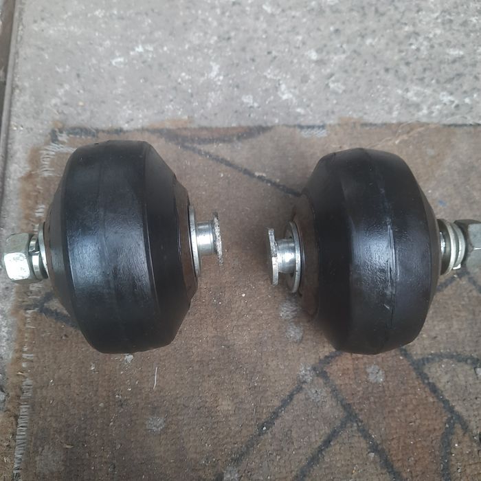 Продам колеса на тачку.