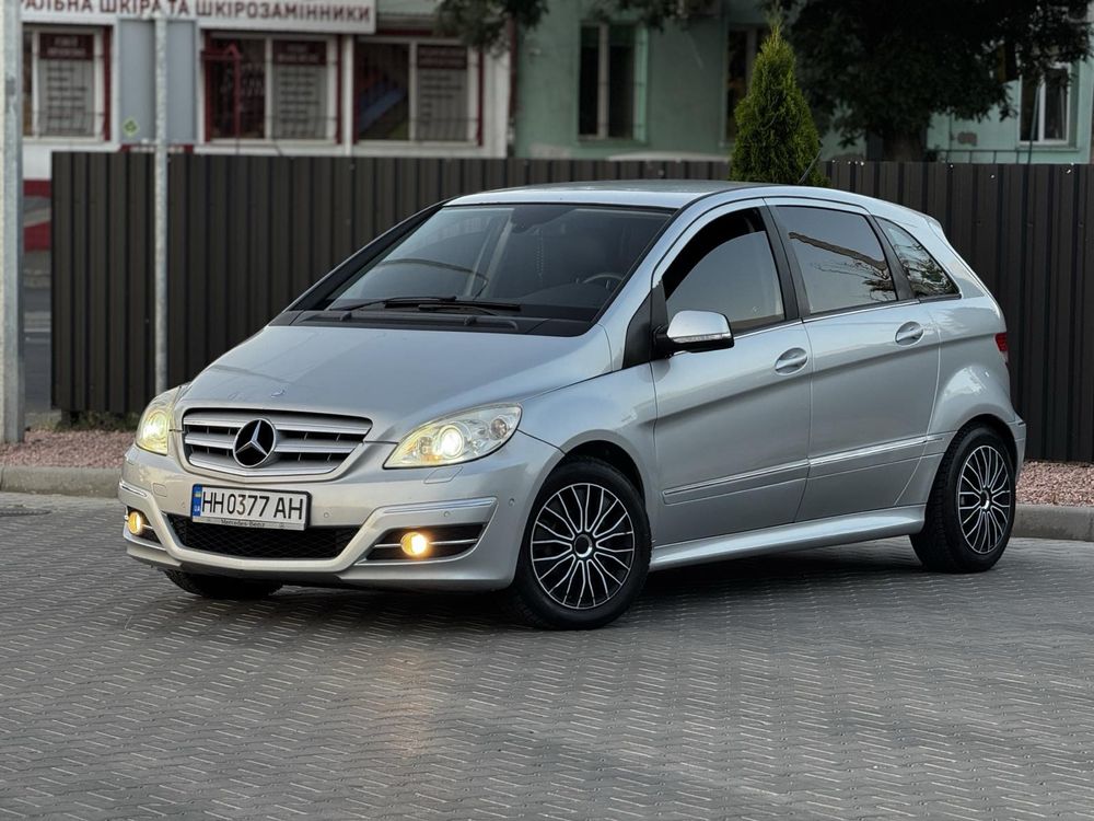 Продам Mercedes B-класса 2010 г. 1.7 Автомат 7 передач