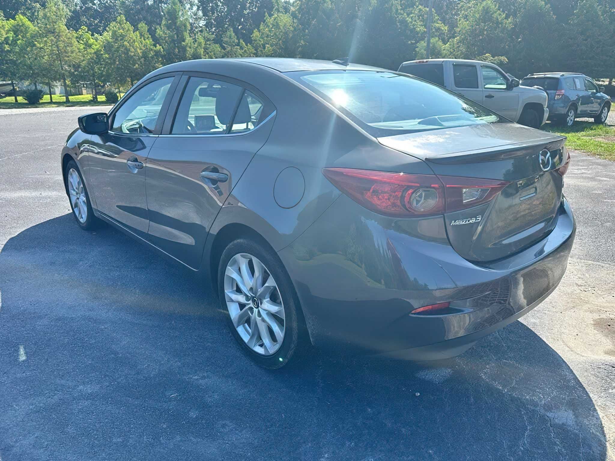 2016 Mazda MAZDA3 s Touring