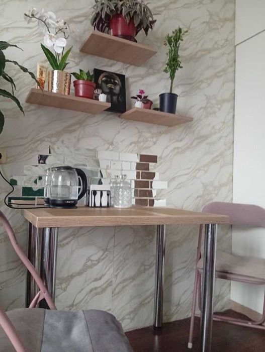 Затишна кімната в гуртожитку з ремонтом, район Виставка